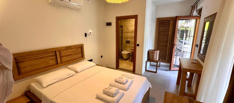 Kınalıada Otel Odası