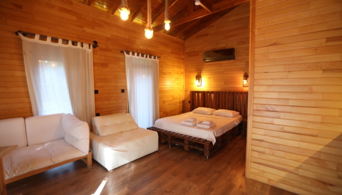 Zümrüt Çıralı Lilly Otel Odası