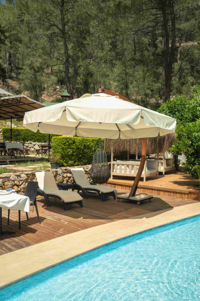 Zümrüt Çıralı Boutique Hotel Havuz Yanı